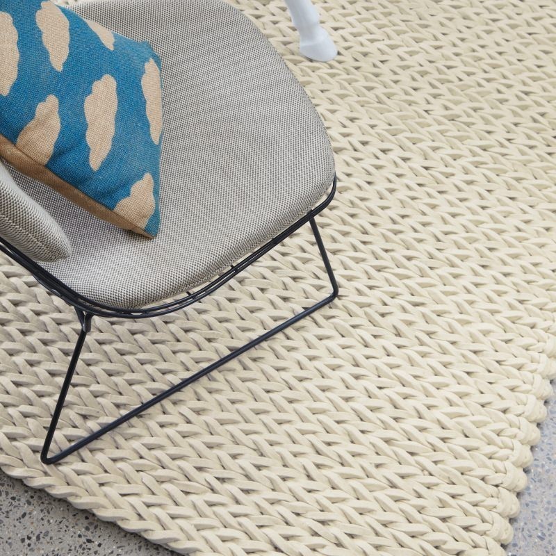 Tappeto moderno Helix Felted Wool Braid Ivory Asiatic Carpets